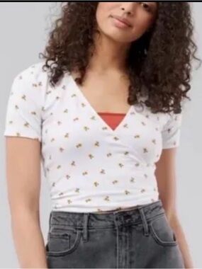 Hollister White Floral Baby Tee